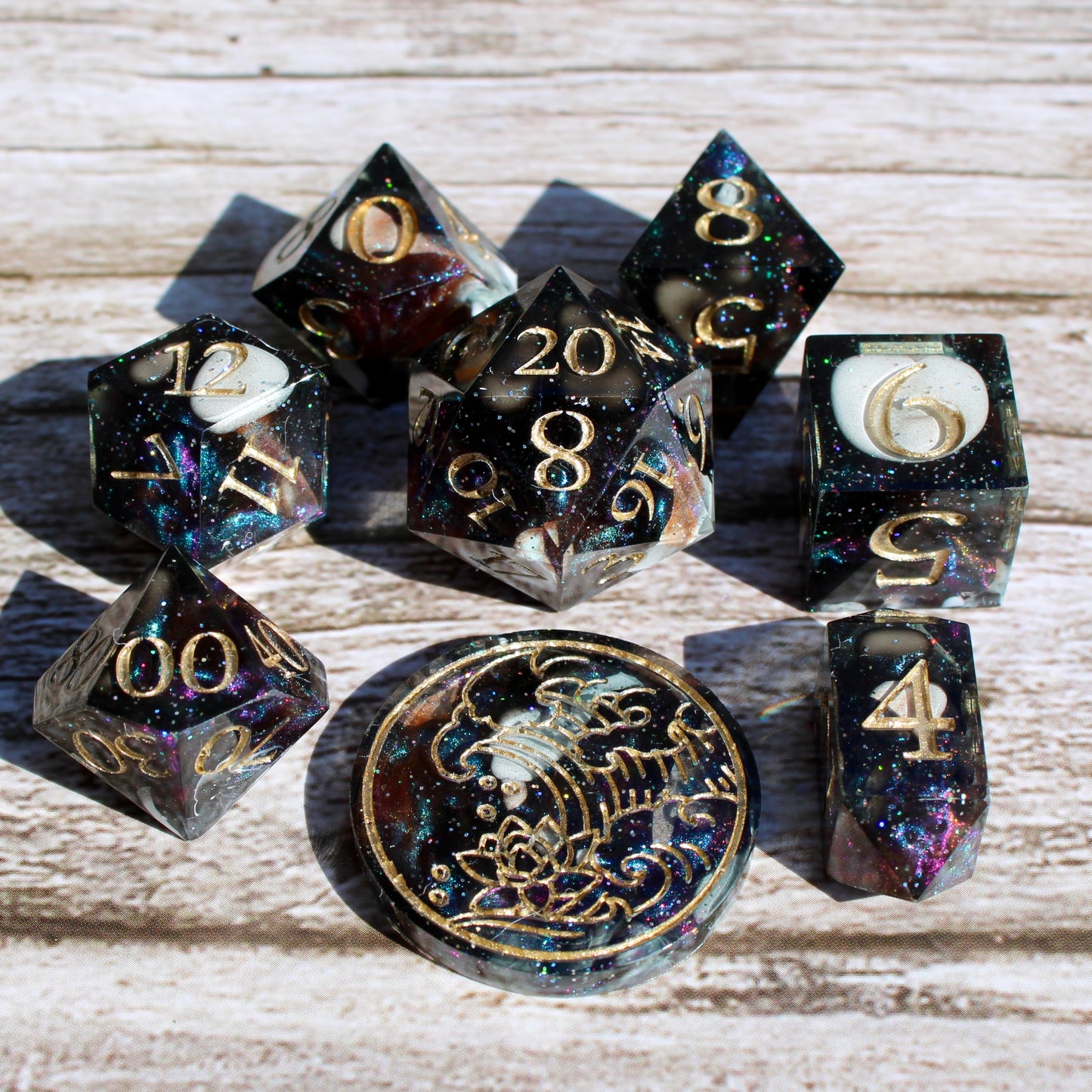 Xhiva Sharp Edge Dice Set